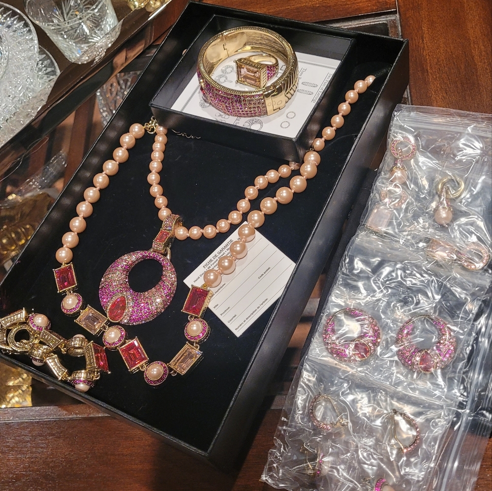Heidi Daus Pink and Gold Necklace with Pink Stones